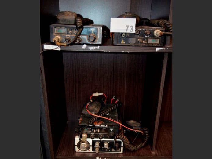 LOT: 4 x 2-WAY RADIOS [Untested]