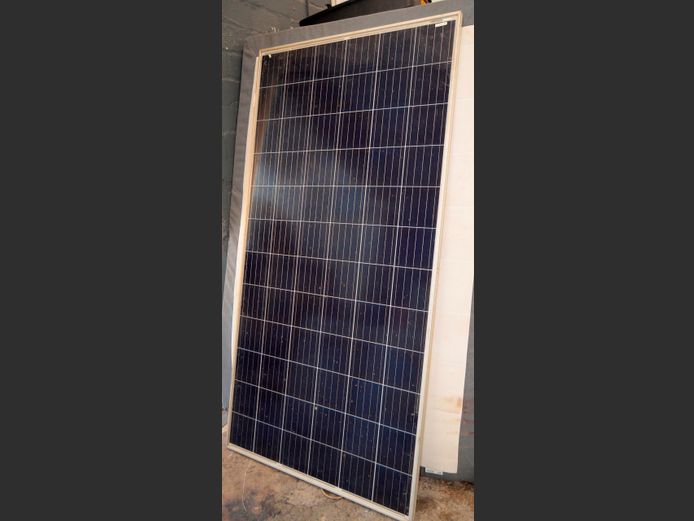 CANADIAN SOLAR 325W SOLAR PANEL, 196 x 99cm [Used]