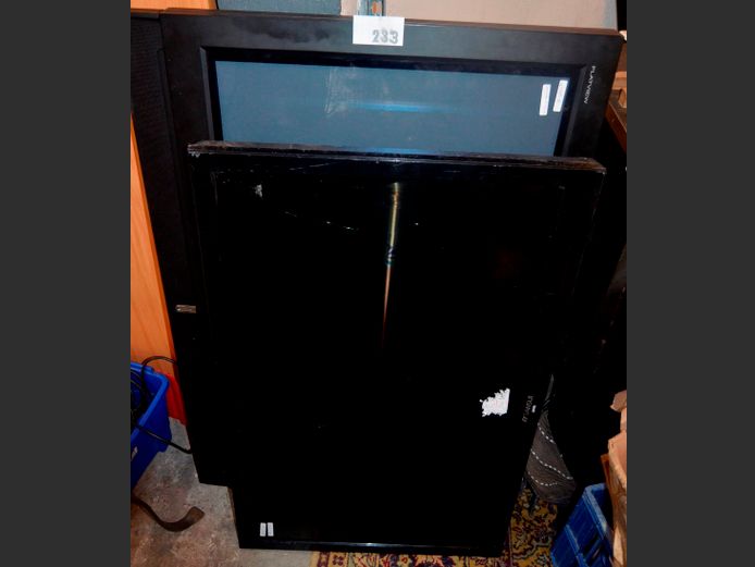 LOT: SANSUI 39" LCD TV & A 42" PLASMA TV [Damaged, Switch on, Untested further] ### LICENCE PLEASE ###