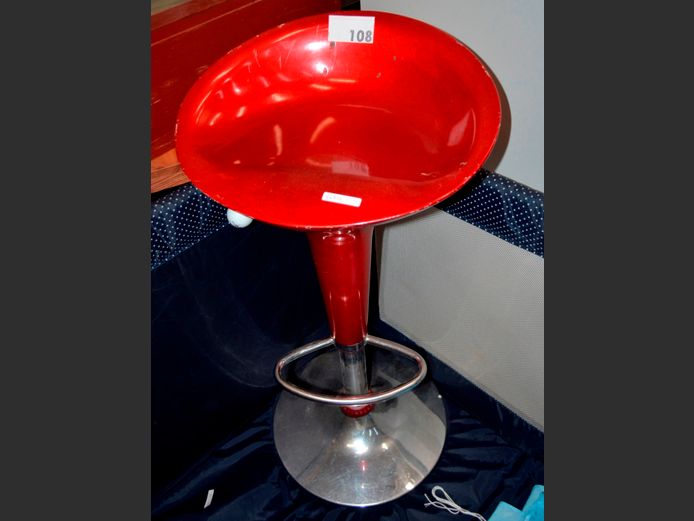 RED GAS LIFT ICE CREAM CHAIR