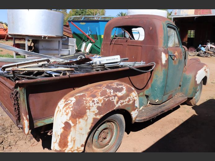 STUDEBAKER 1947