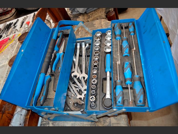 GEDORE TOOLBOX WITH TOOLS, 46 x 25 x 22cm