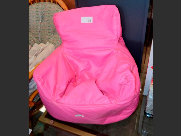 PINK CHILD'S POUFFE CHAIR