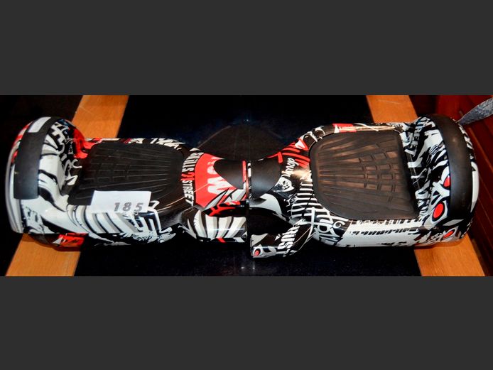 6.5" HOVERBOARD [Switches on, faulty, no charger]