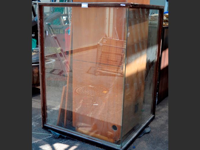 MERANTI CORNER WINDOW WITH GLASS PANES, 110 x 109 x 151cm