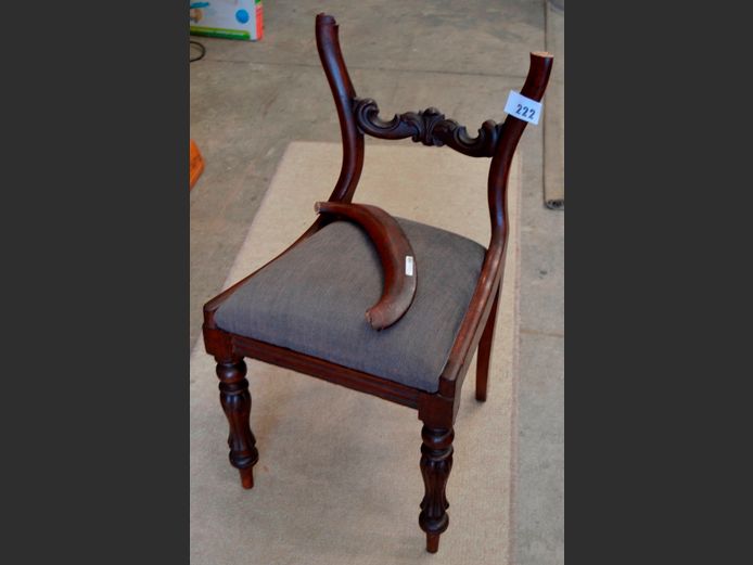 MAHOGANY BUSTLE BACK CHAIR [Damaged]