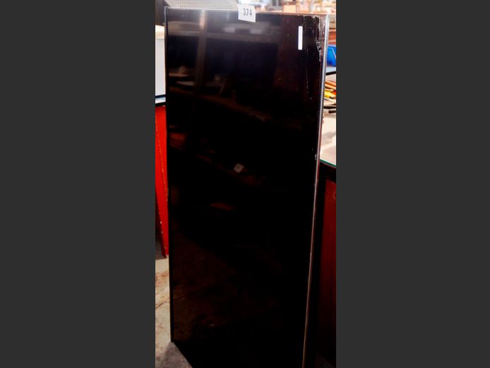 HISENSE 55" TV [Switches on, Screen cracked] ### LICENCE PLEASE ###