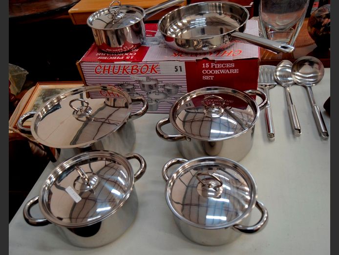 CHUKBOK 11-PIECE STAINLESS STEEL POT SET WITH LADLE, EGG LIFT & SERVING SPOONS