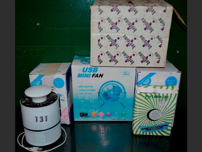 LOT: USB MINI FANS, MOSQUITO LAMPS, etc [Untested]