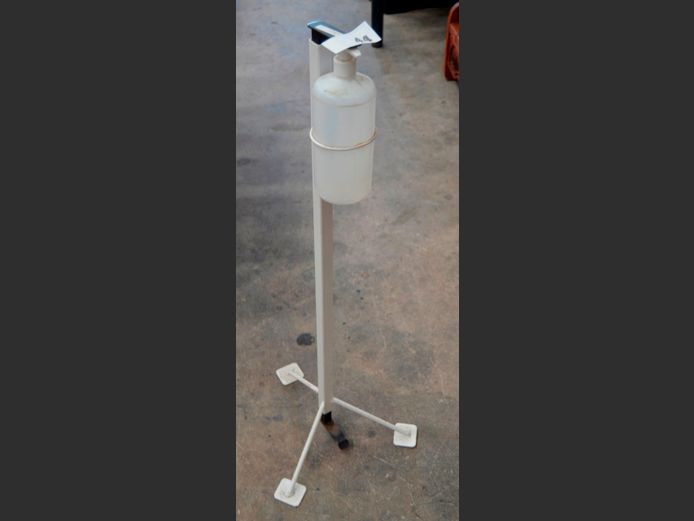 METAL HAND SANITISER DISPENSER, 95cm High