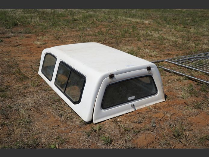 CANOPY BAKKIE
