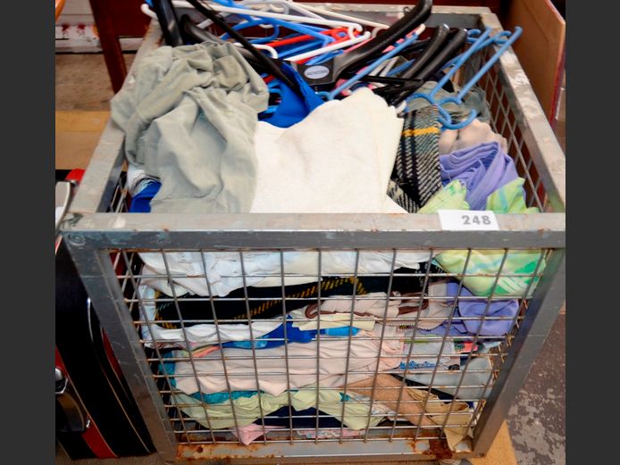 CLOTHING, TOWELS, LINEN, etc [Excl. Bin]