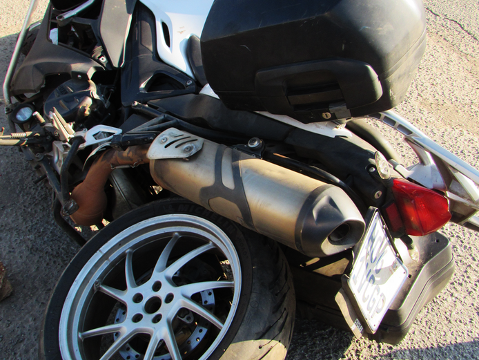 2015 White BMW R 1200 RT -SCRAP 45271