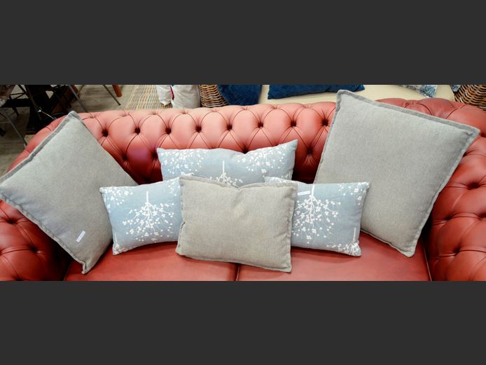LOT OF 6: BLUE & GREY SCATTER CUSHIONS