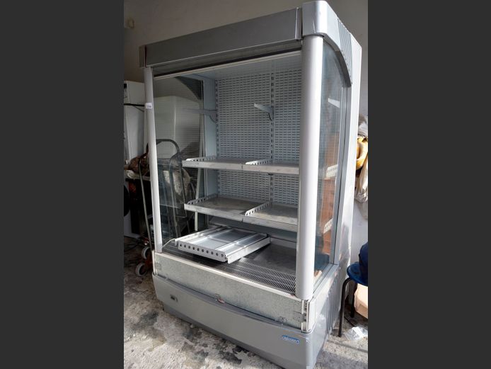 FRIGOREX DELI DISPLAY FRIDGE [Switches on]