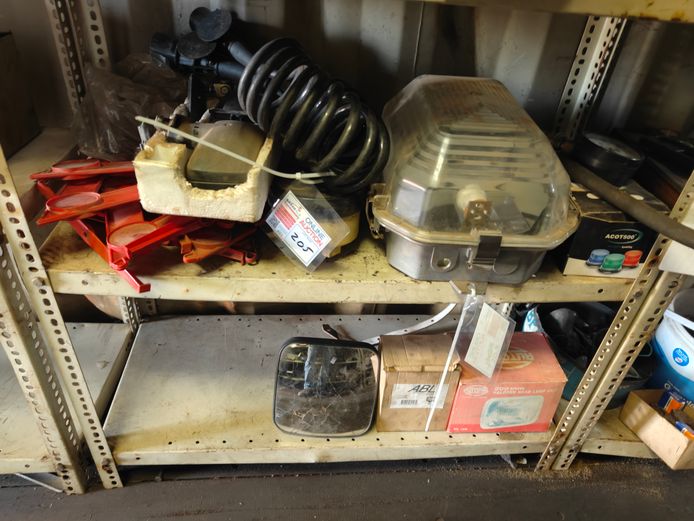 LOT LIGHTS AND SPOTLIGHTS