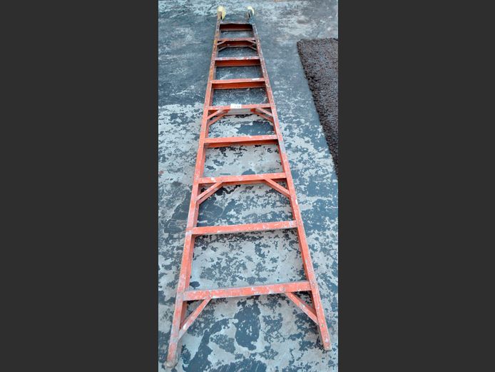 ALUMINIUM 9-STEP LADDER