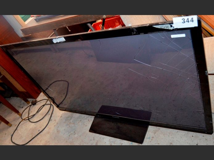 PANASONIC 50" PLASMA TV [Untested, Damaged] ### LICENCE PLEASE ###