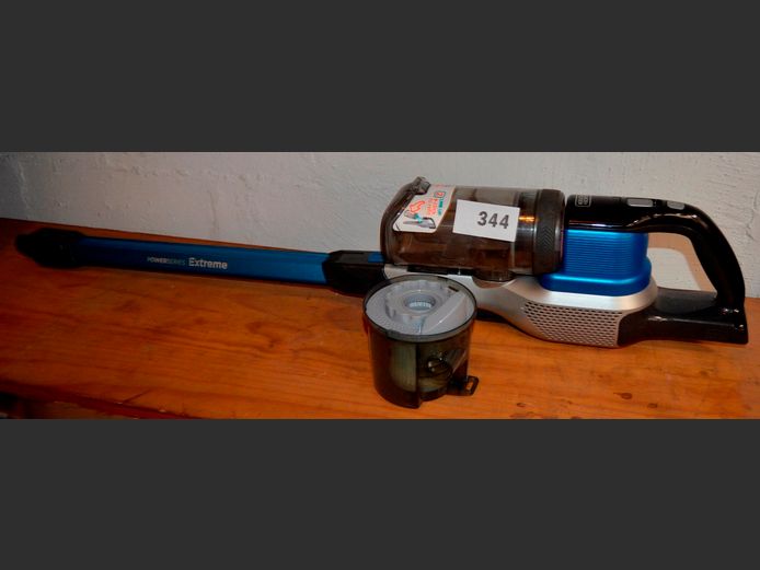 BLACK & DECKER POWER SERIES EXTREME HANDHELD VACUUM CLEANER [Untested, no battery, no charger]