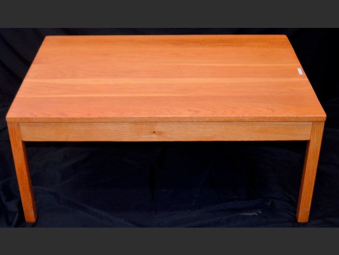 OAK RECTANGULAR COFFEE TABLE, 93 x 63 x 41cm