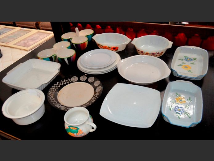 SNACK BOWLS, PLATES, PIE DISHES, etc