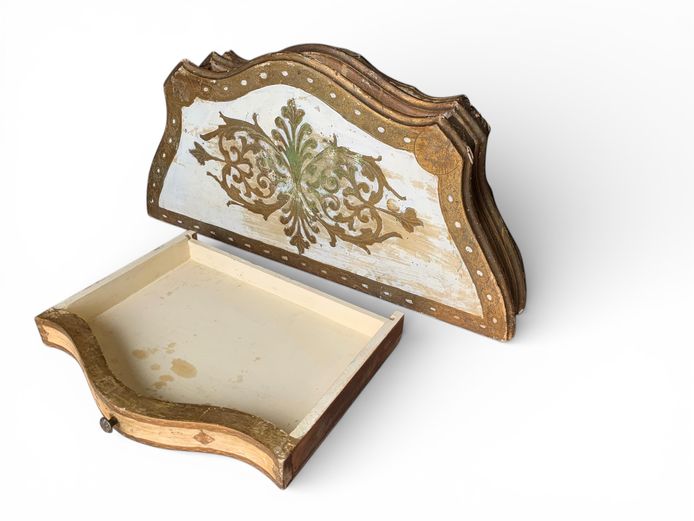 Vintage Ornate Wall Shelf / Display Bracket (Hand-Painted Detail)