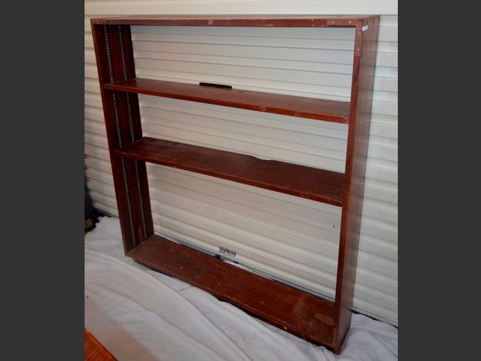 WOODEN ADJUSTABLE SHELF, 116 x 20 x 129cm [Some scratches]