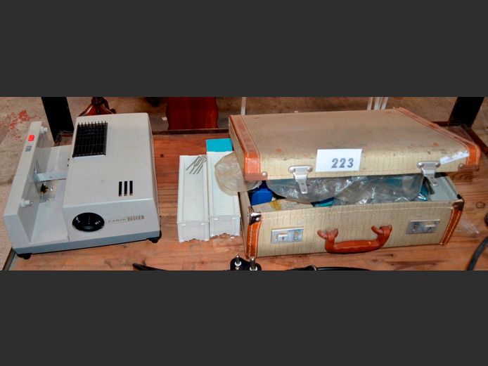 COBIN 2000R SLIDE PROJECTOR [Untested, no power supply]