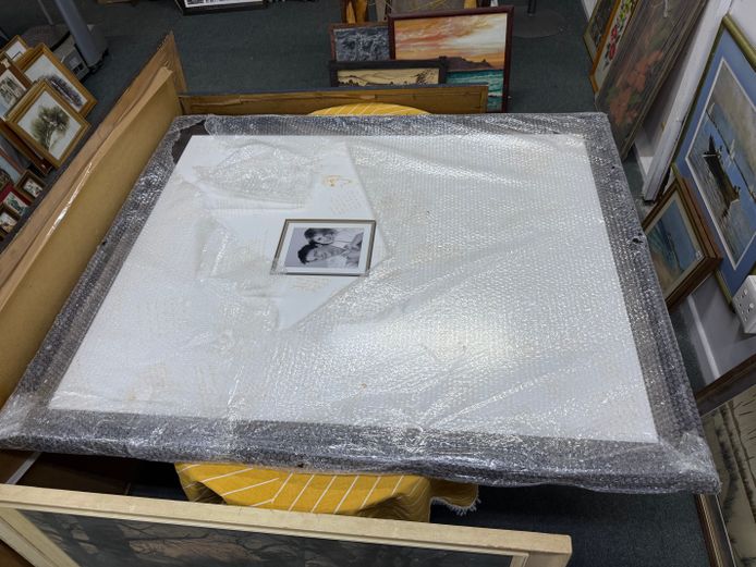 Jumbo Frame with Glass 