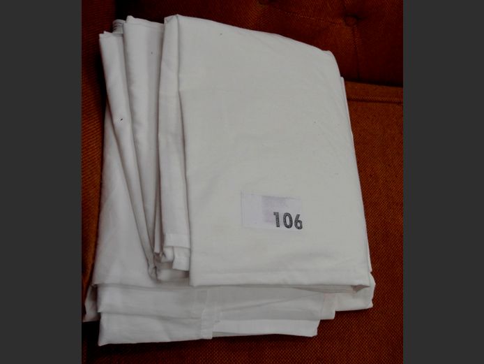 LOT: DOUBLE & ¾ FLAT SHEETS