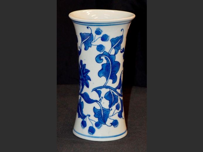 BLUE & WHITE VASE STAMPED "GENUINE MING BLUE", 11cm Diameter x 20cm High