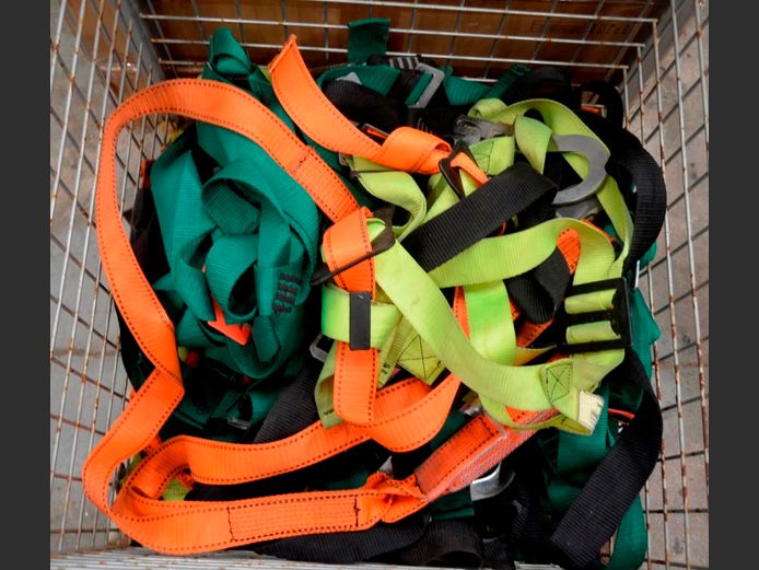 ASSORTED SAFETY HARNESSES [Excl. Bin]
