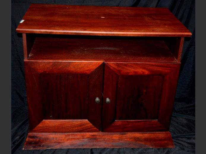 MAHOGANY 2-DOOR TV CABINET, 80 x 49 x 73cm