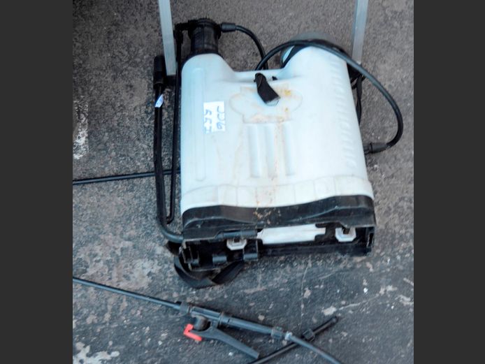 KNAPSACK SPRAYER