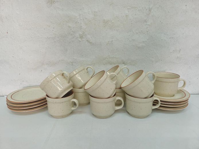 Vintage Drostdy Stonecraft Speckled Ceramic Tea Cups and Saucers
