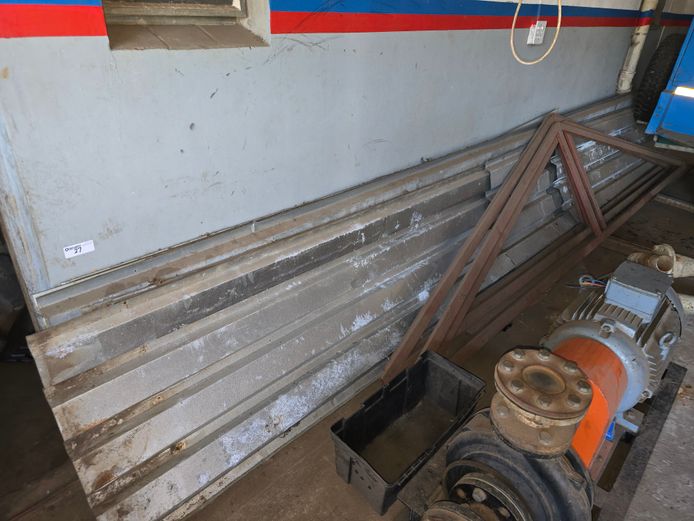 9 x ASSORTED ROOF SHEETS + 4 A-FRAMES