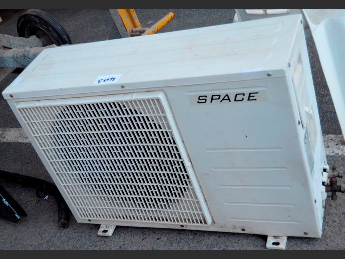 SPACE AIRCON OUTDOOR UNIT [Untested]