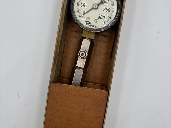Rimac Pressure Gauge