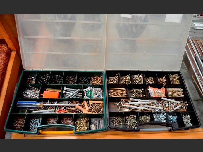 LOT: 2 x SCREW SORTERS WITH CONTENTS