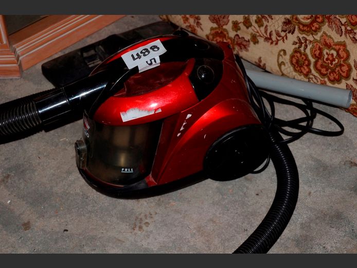 GENESIS CYCLO VACUUM CLEANER [Switches on, untested further]