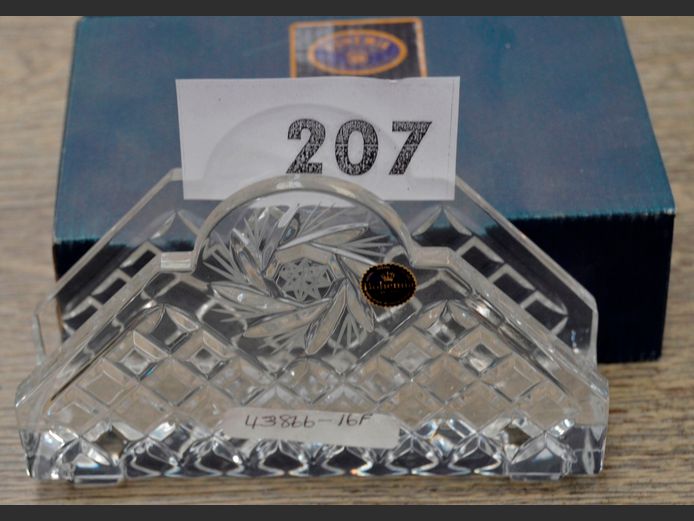 BOHEMIA CRYSTAL NAPKIN HOLDER