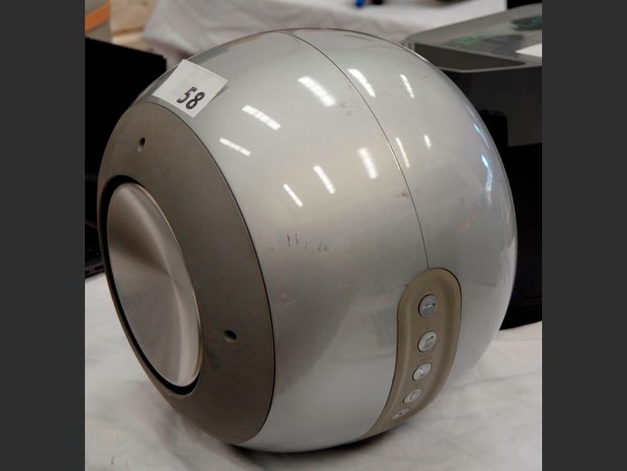 B & W SUBWOOFER [Dead]