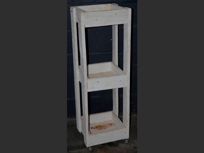 WHITE PAINTED 3-TIER VEGGIE RACK ON CASTORS, 35 x 30 x 104cm