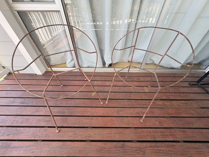 Set of two metal chair frames for DIY project