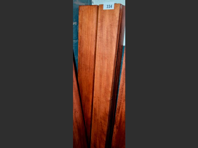 LOT: 10 x STAINED OAK SLATS, 147 x 7cm