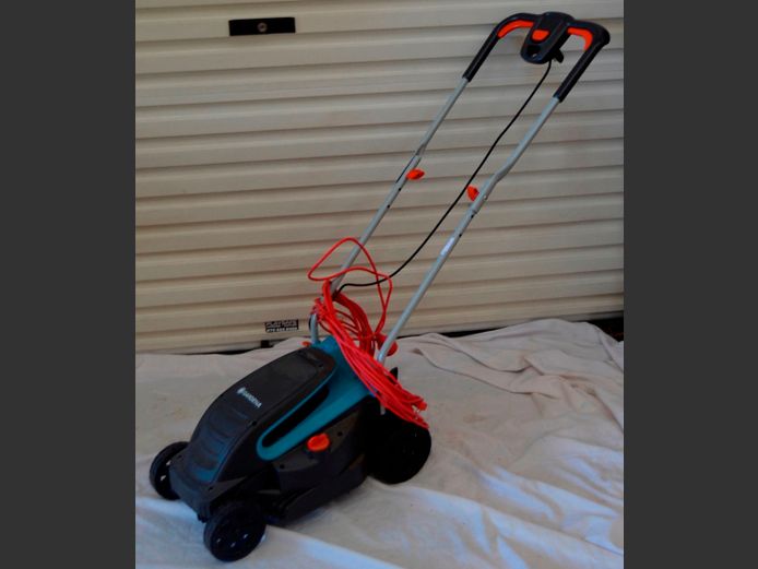 GARDENA ELECTRIC LAWNMOWER WITH EXTENSION LEAD [Switches on, untested further]