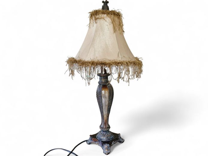 Vintage Style Resin Table Lamp