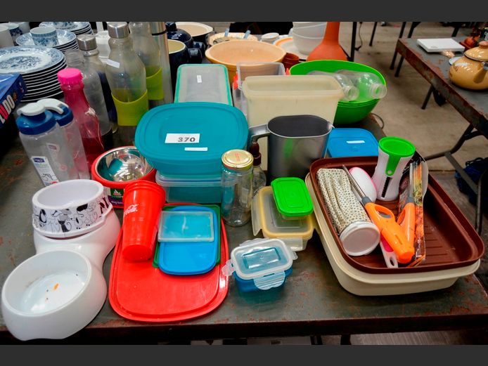 SODA STREAM BOTTLES, WATER BOTTLES, PLASTIC STORAGE CONTAINERS, etc