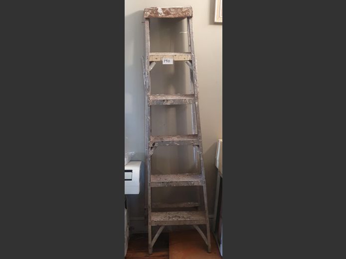 ALUMINUM 5-STEP LADDER 