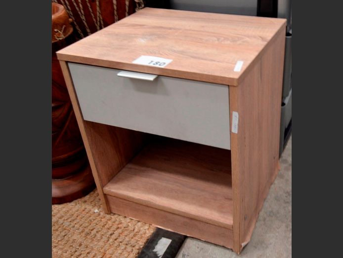 OAK FOIL SINGLE DRAWER PEDESTAL, 40 x 35 x 48cm [Water damage to base]